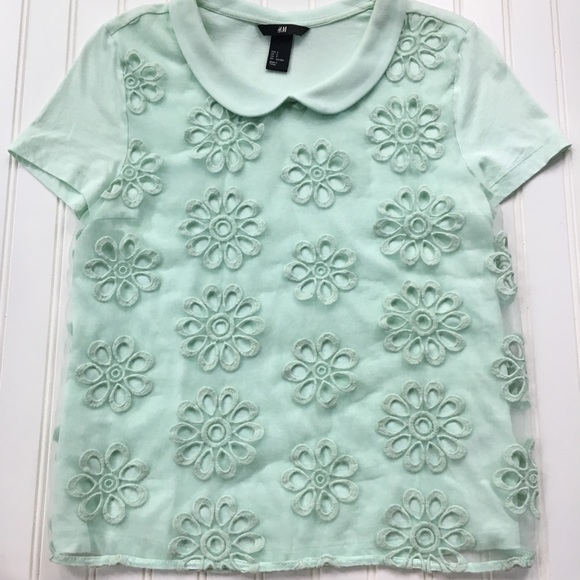 H&M Tops - H&M short sleeve top SIZE SMALL